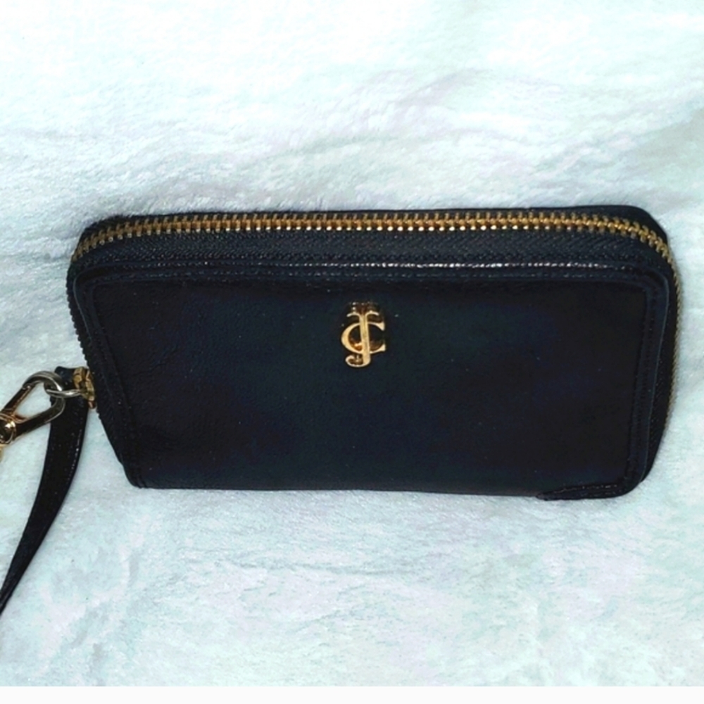 Juicy Couture Black Zipper Wallet